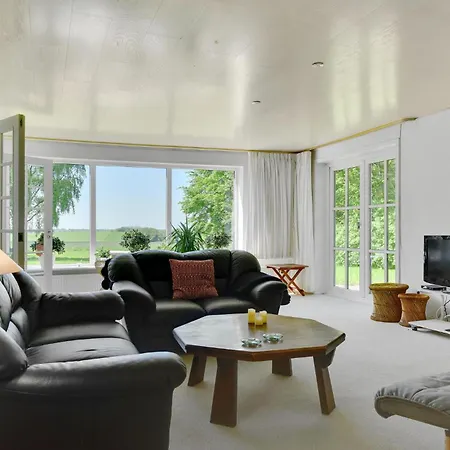 Pet Friendly In J Branderup