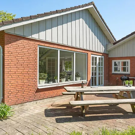 Feriehus Pet Friendly In J